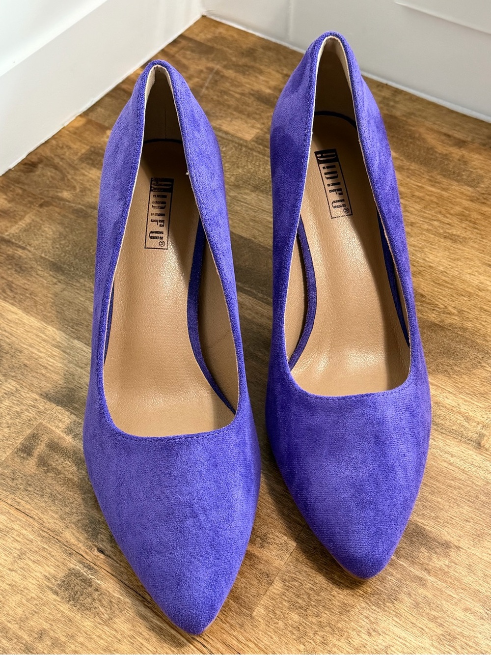 Purple faux Suede Pointed-Toe Pumps- size 7.5